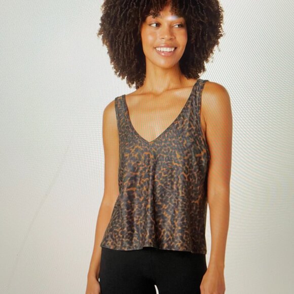 Beyond Yoga Tops - Beyond Yoga Featherweight Printed Double V Tank Size S